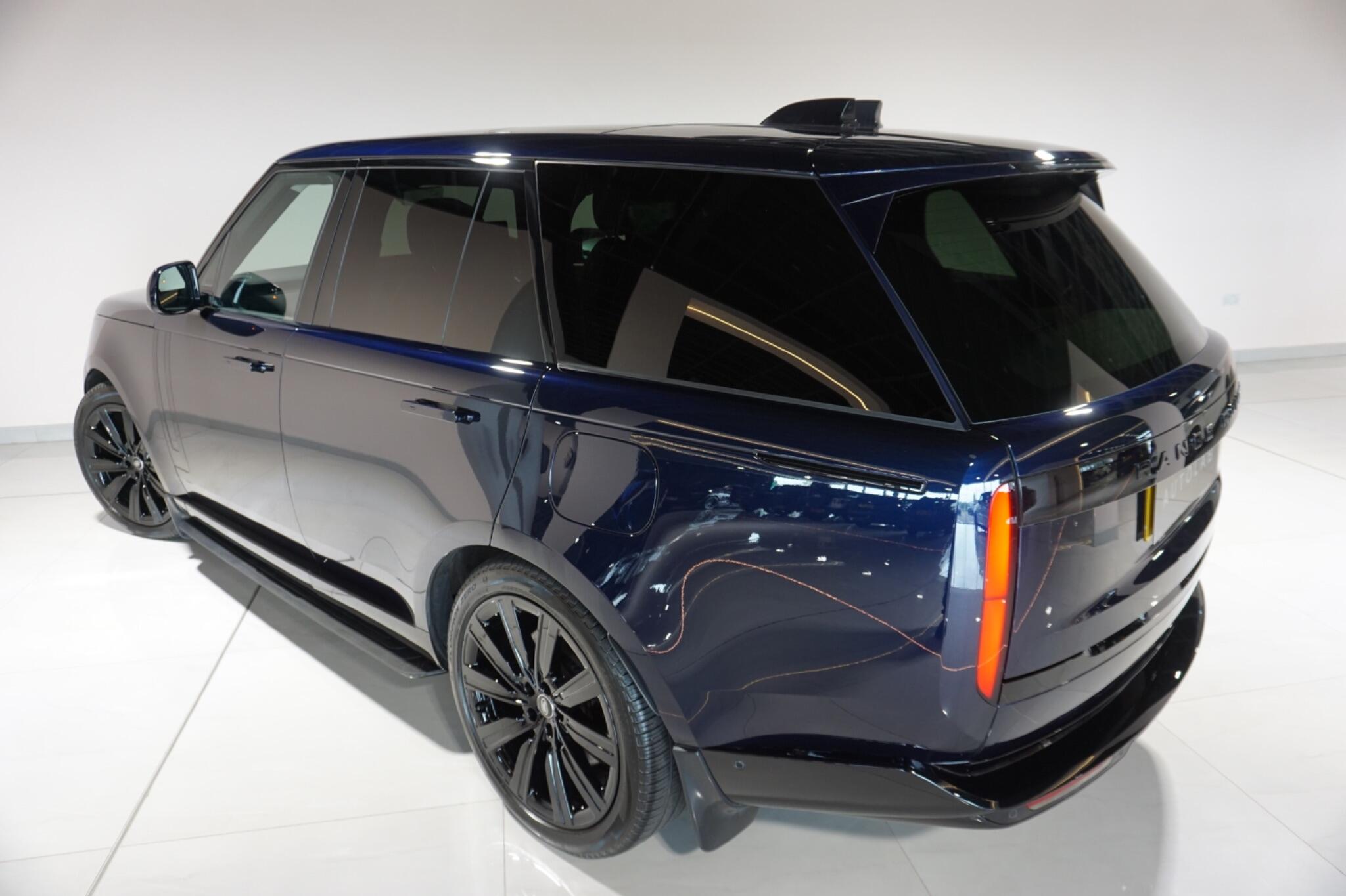 Land Rover Range Rover 3.0 P440e 38.2kWh HSE SUV 5dr Petrol Plug-in Hybrid Auto 4WD Euro 6 (s/s) (440 ps)